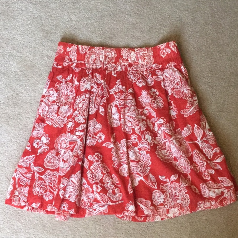 Old Navy Red Floral Skirt With Pockets